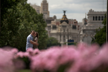 sergio reyes fotógrafo, fotografía bodas, preboda, la vaguada, parque del retiro, puerta de alcala,  sevilla la nueva, madrid