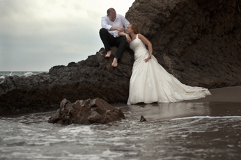 sergio reyes fotógrafo, fotografía boda, almeria, mojacar, trash the dress, ttd, post boda, playa manaca