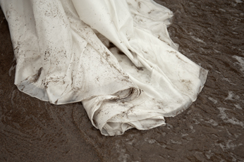 sergio reyes fotógrafo, fotografía boda, almeria, mojacar, trash the dress, ttd, post boda, playa manaca